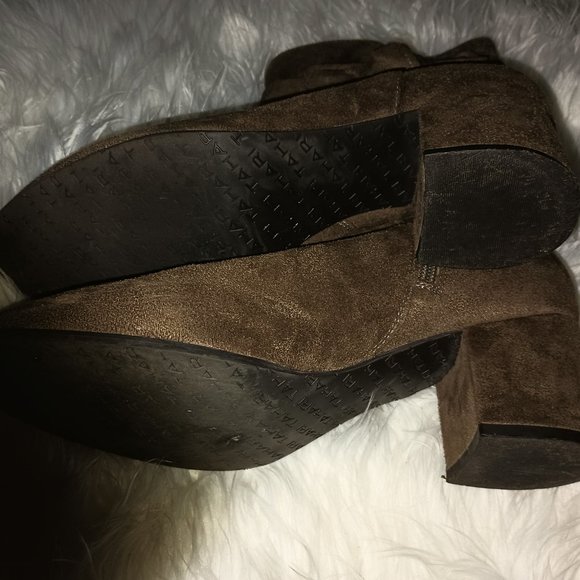Tahari Taupe Booties - Picture 4 of 7